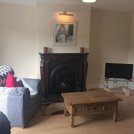 3 Bedroom To Sleep 7 With Stunning Views Of The Sheen River And Falls Feriehus *